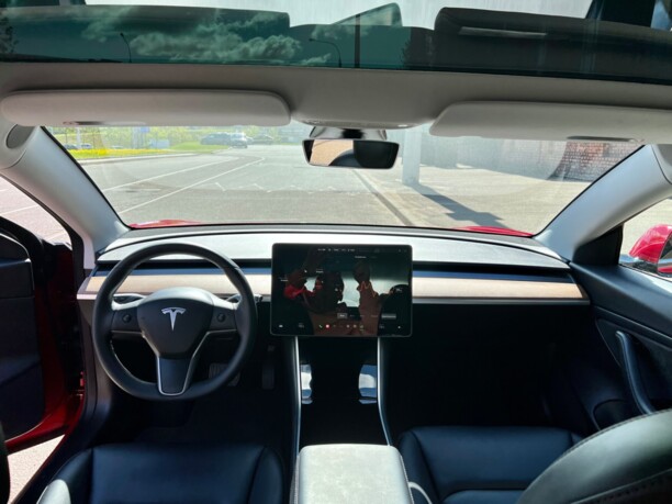 Tesla Model 3, 2020 г.