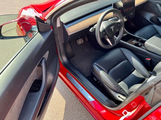 Tesla Model 3, 2020 г.
