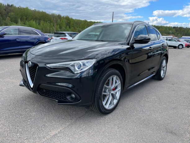 Alfa Romeo Stelvio, 2017 г.