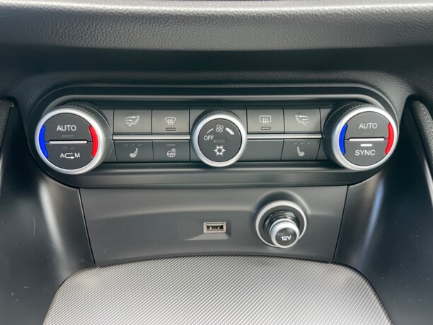 Alfa Romeo Stelvio, 2017 г.