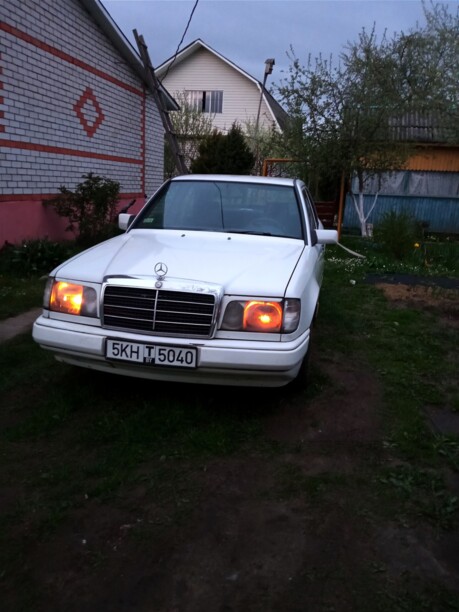 Mercedes-Benz E-Класс W124, S124, C124, A124, 1988 г.