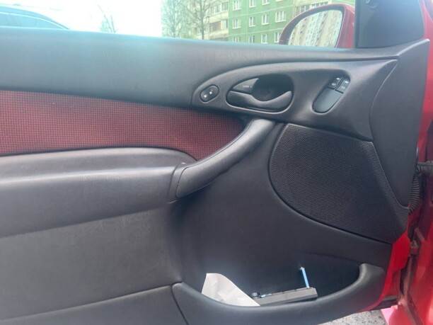 Ford Focus I · Рестайлинг, 2002 г.