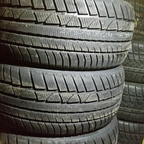Легковые шины Ling Long Green Max Winter 315/35 R20 4 шт.