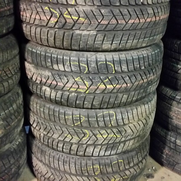 Легковые шины Pirelli Scorpion Winter 255/50 R19 4 шт.