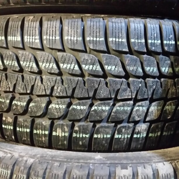 Легковые шины Bridgestone Blizzak LM-25 255/35 R19 4 шт.