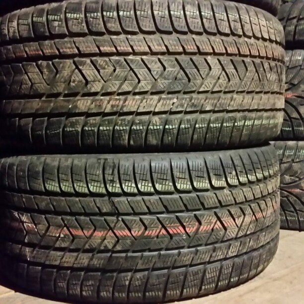 Легковые шины Pirelli Scorpion Winter 295/35 R21 4 шт.