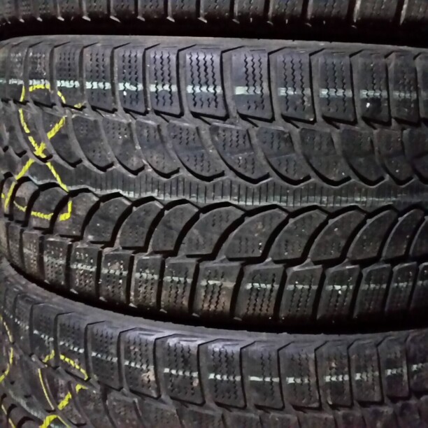 Легковые шины Bridgestone Blizzak LM-32 255/40 R19 4 шт.