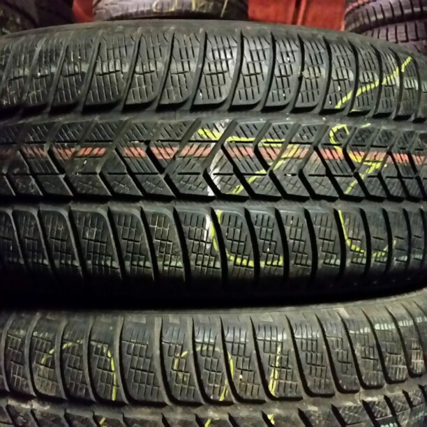 Легковые шины Pirelli Scorpion Winter Runflat 255/50 R19 4 шт.
