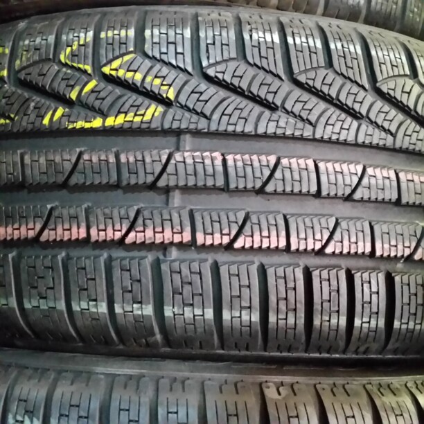 Легковые шины Pirelli Sotto Zero 2 255/45 R19 2 шт.