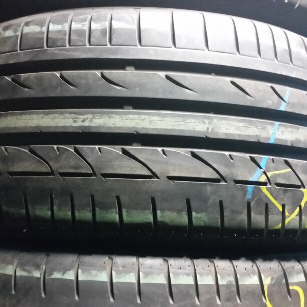 Легковые шины Bridgestone Potenza S001 RSC 255/35 R19 4 шт.