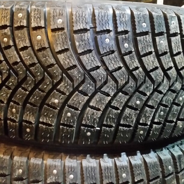 Легковые шины Michelin Latitude X-Ice North 2 255/45 R20 4 шт.