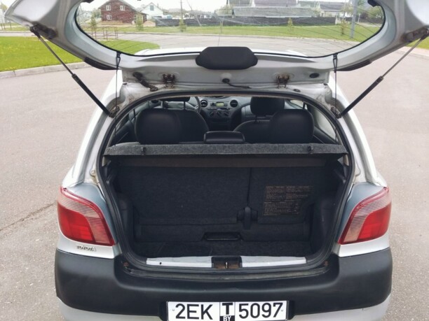 Toyota Yaris I (P1), 1999 г.