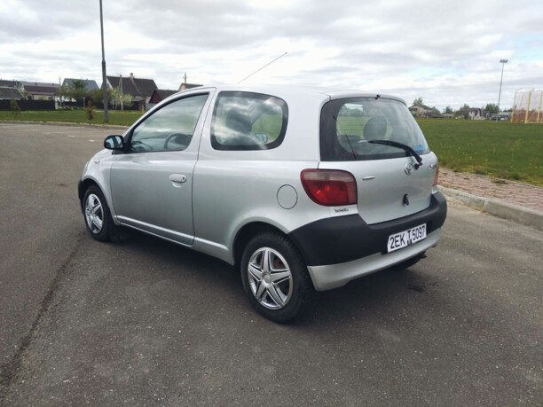 Toyota Yaris I (P1), 1999 г.