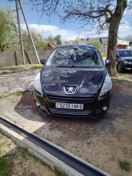 Peugeot 5008 I · Рестайлинг, 7 мест, 2015 г.