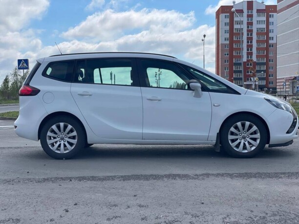 Opel Zafira C, 2013 г.