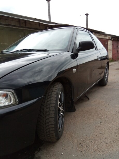 Mitsubishi Colt V, 2001 г.