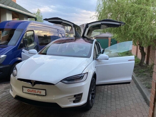 Tesla Model X, 2018 г.