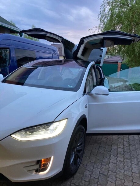Tesla Model X, 2018 г.