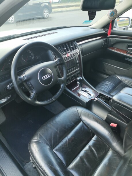 Audi A8 D2, 2001 г.