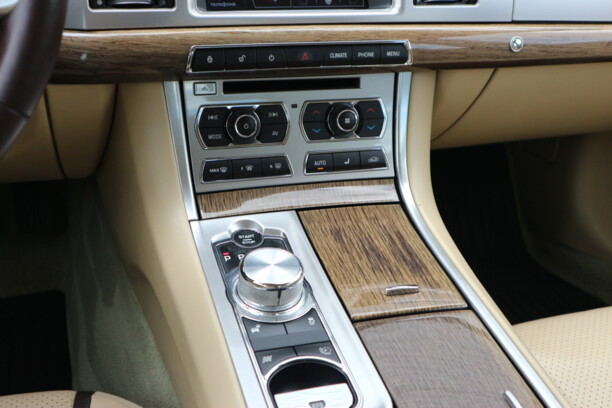 Jaguar XF X250 · Рестайлинг, 2014 г.