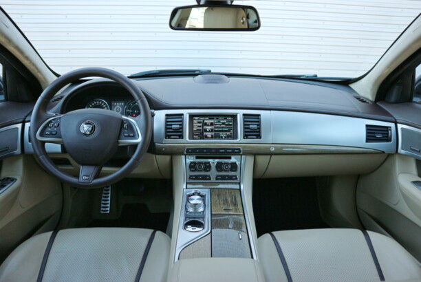 Jaguar XF X250 · Рестайлинг, 2014 г.