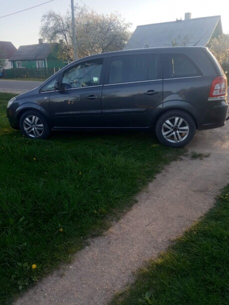 Opel Zafira B · Рестайлинг, 7 мест, 2010 г.