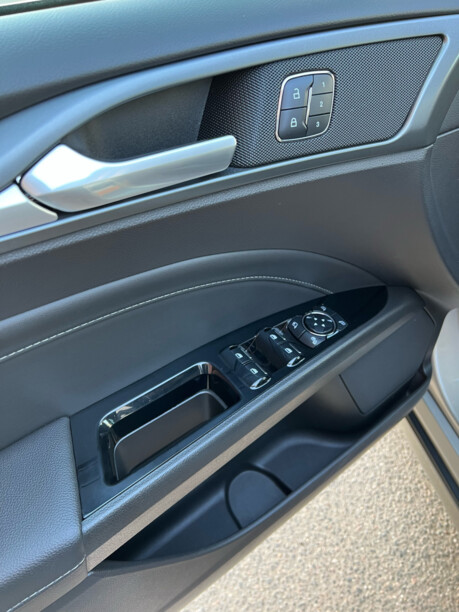 Ford Mondeo V, 2017 г.