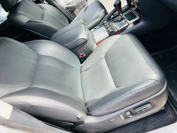 Lexus LX III, 7 мест, 2010 г.