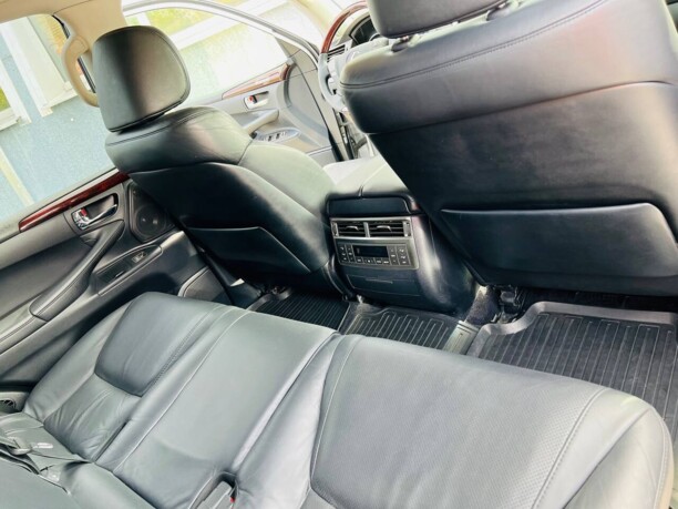 Lexus LX III, 7 мест, 2010 г.