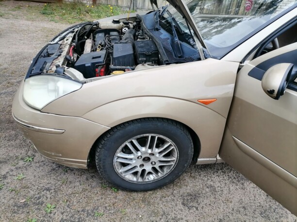 Ford Focus I · Рестайлинг, 2002 г.