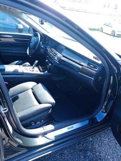 BMW 7 серия F02 (Long), 2011 г.
