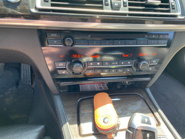 BMW 7 серия F02 (Long), 2009 г.