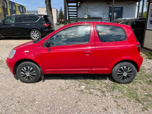 Toyota Yaris I (P1), 1999 г.