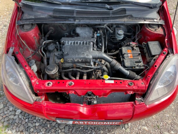 Toyota Yaris I (P1), 1999 г.