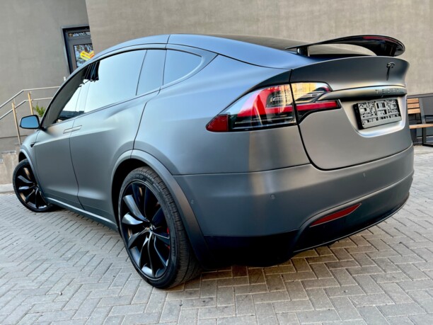 Tesla Model X, 7 мест, 2019 г.