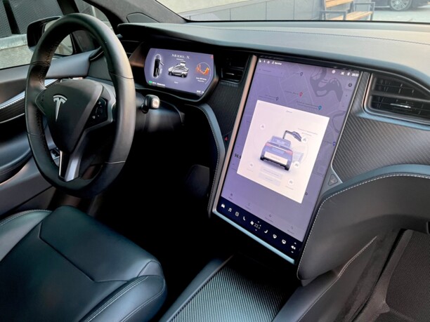 Tesla Model X, 7 мест, 2019 г.