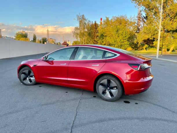 Tesla Model 3, 2018 г.
