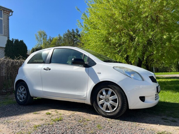 Toyota Yaris II (XP9), 2007 г.