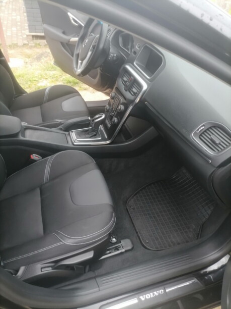 Volvo V40 II · Рестайлинг, 2017 г.
