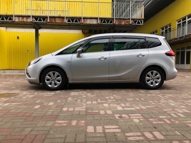 Opel Zafira C, 7 мест, 2016 г.