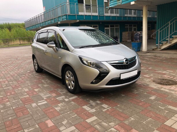 Opel Zafira C, 7 мест, 2016 г.