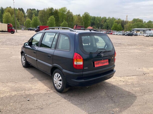 Opel Zafira A, 7 мест, 2001 г.