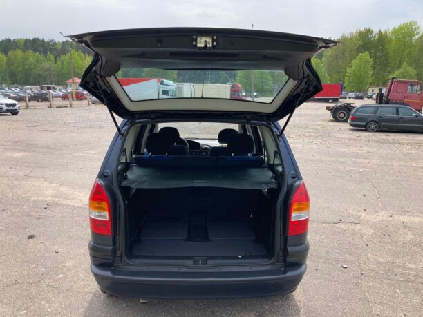 Opel Zafira A, 7 мест, 2001 г.