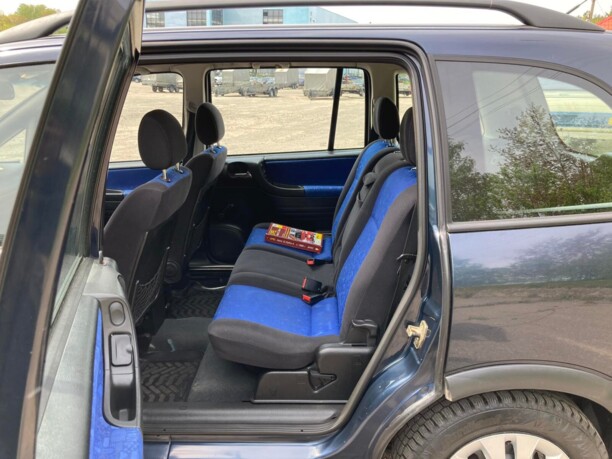 Opel Zafira A, 7 мест, 2001 г.