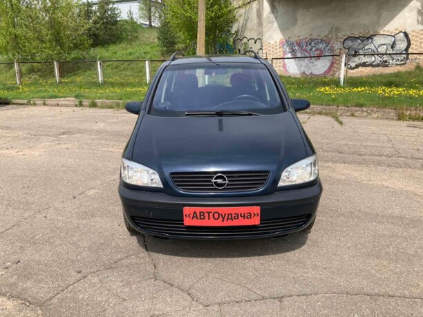 Opel Zafira A, 7 мест, 2001 г.