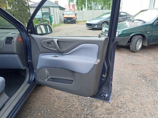 Mitsubishi Space Star I, 2001 г.