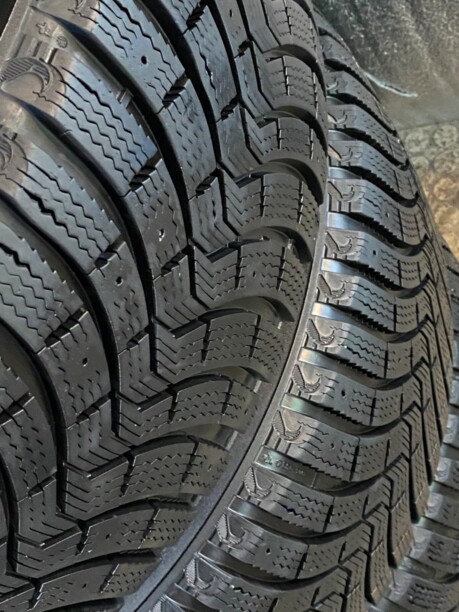 Легковые шины Michelin Latitude X-Ice North 255/55 R18 4 шт.