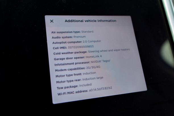 Tesla Model X, 2017 г.