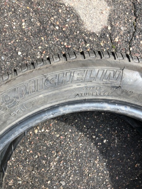 Легковые шины Michelin 185/55 R15 4 шт.