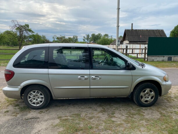 Dodge Caravan IV, 7 мест, 2001 г.